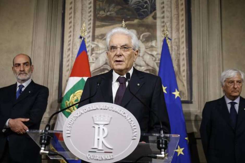 Premier desiste de formar governo na Itália e abre crise