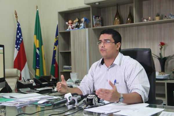 Ex-prefeito de Parintins terá de devolver mais de R$ 5 milhões aos cofres públicos