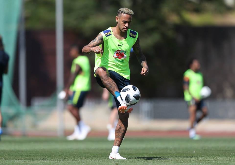 Neymar Jr volta a treinar e vai participar do jogo do Brasil contra a Costa Rica