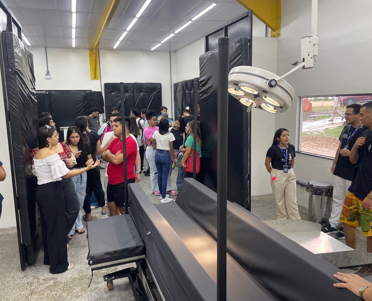 Universidade inaugura centro cirúrgico para grandes animais em Manaus
