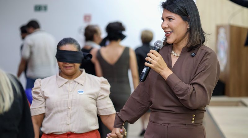 Capacitação de servidores no AM transforma atendimento ao cidadão no serviço público